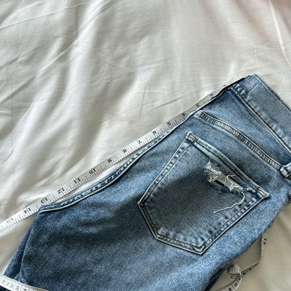 Abercrombie and Fitch the super skinny angle, high-rise curve, love jeans - Picture 8 of 10